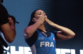 Prescillia Bavoil (69KG) Breaks Squat and Whole World Information at 2023 Sheffield Championships