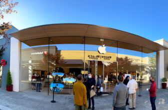 One other Apple Retailer Was Robbed: $500K Value Of Merchandise Stolen Via A Gap In The Wall