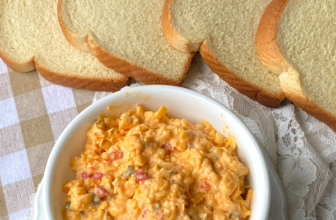 HOMEMADE PIMENTO CHEESE – The Southern Girl Cooks