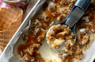 PRALINES AND CREAM ICE CREAM