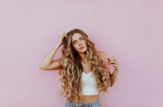 A close-up of damaged hair with split ends, highlighting the effects of poor hair care habits.