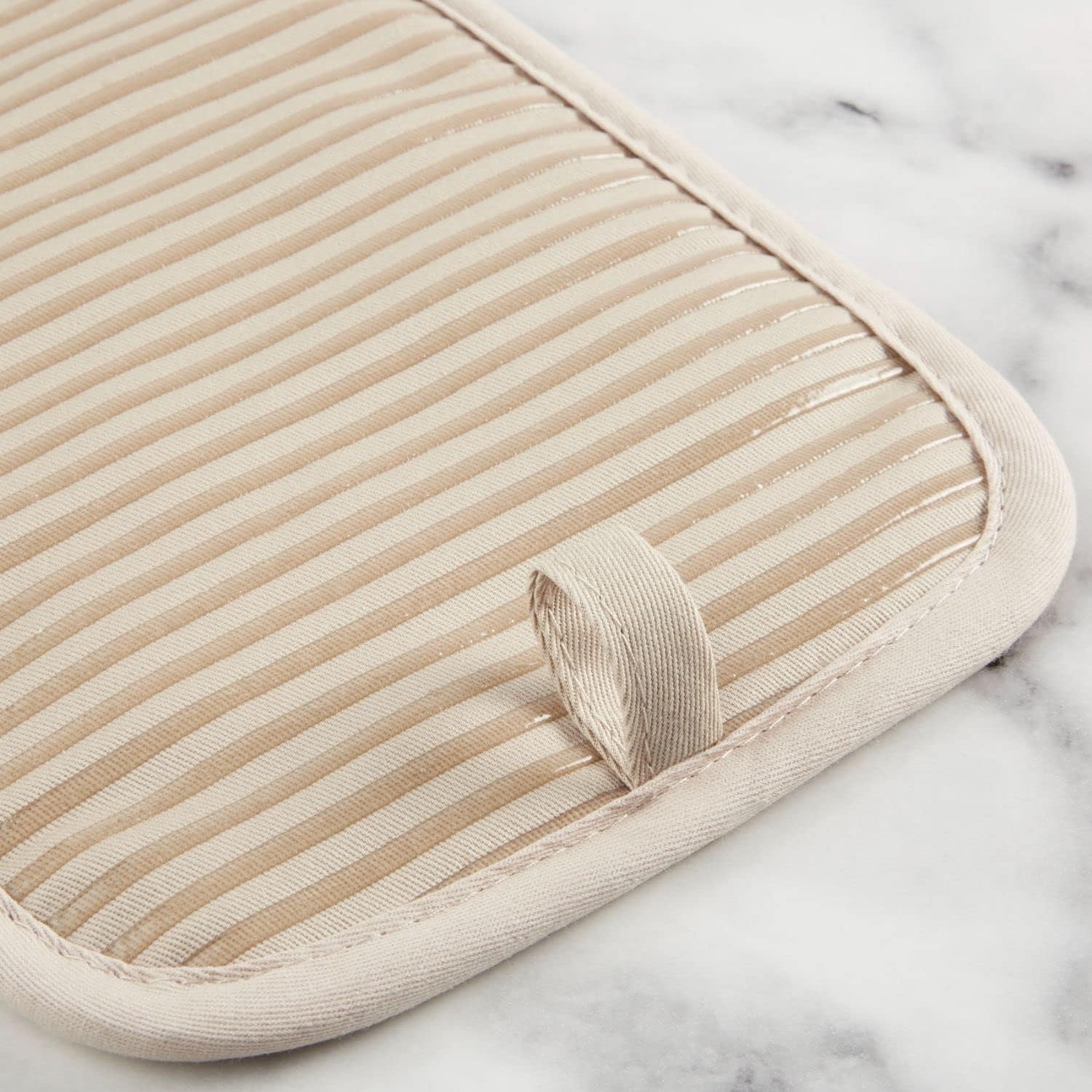 KITCHENAID Quilted Cotton Terry Cloth Oven Mitt, Pot Holder, Kitchen Towel 4-Pack Set, Heat Resistant, Silicone Grip, 16"x26", 7"x13" & 7"x10", Milkshake - Image 6